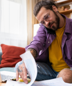 Man geconcentreerd werken